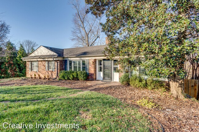 Building Photo - 4 br, 3 bath House - 2817 White Oak Drive