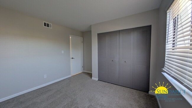 Building Photo - 308 Miracle Strip Pkwy SW