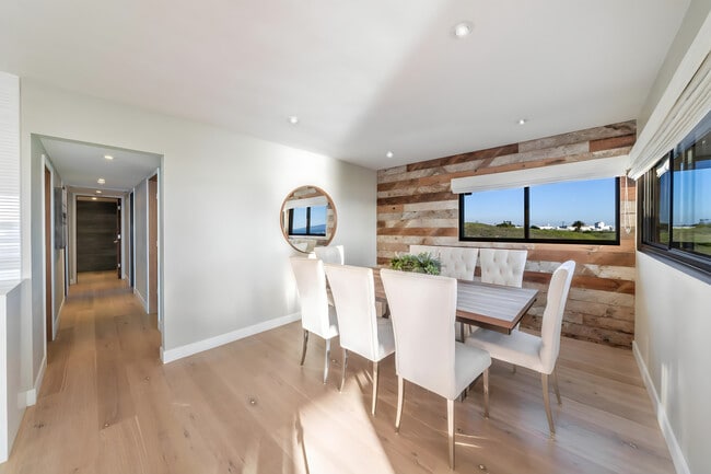 Dining Area - 7611 Rindge Ave
