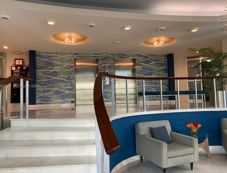 Building Photo - 3600 Galt Ocean Dr