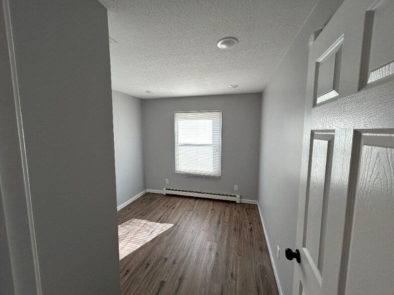 Building Photo - 132 Jackson St