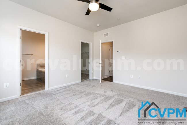 Building Photo - 7772 Willow Oak Ct