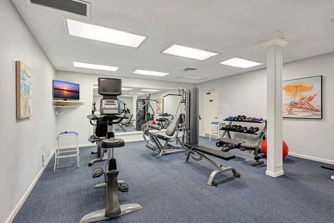 Building Photo - SUNTIDE BEACH CONDO FOR RENT