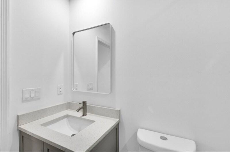 Building Photo - 1949 Quintero Ln