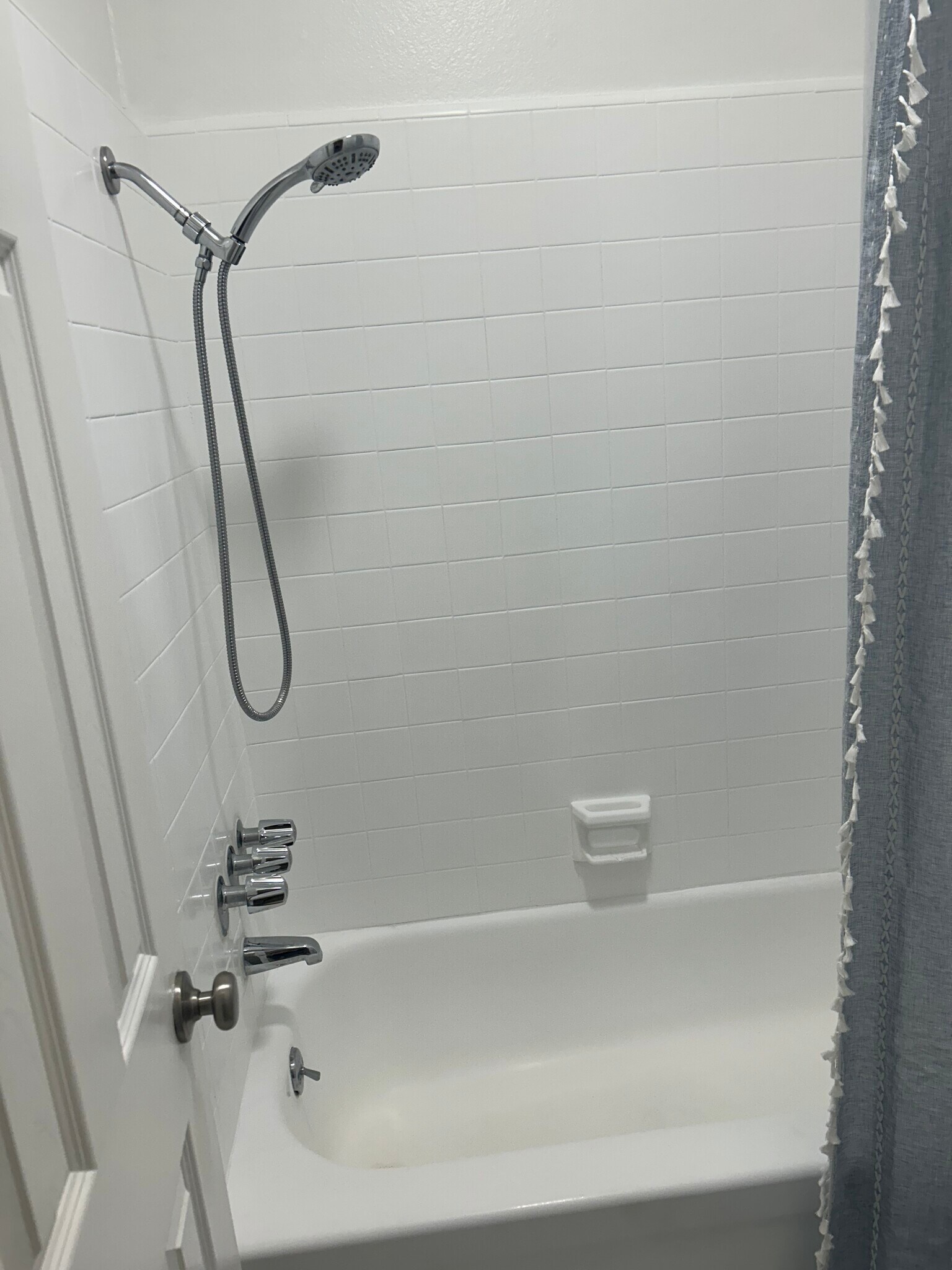 Building Photo - 3640 Cardiff Ave