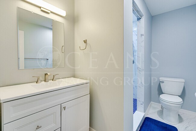 Building Photo - Beautifully Furnished 2BR Home + Bonus Room