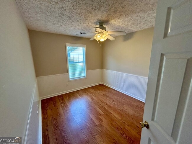 Building Photo - 1061 Athena Ct