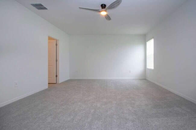 Building Photo - Lakeside Luxury in Parrish - 5 Bedroom BRA...