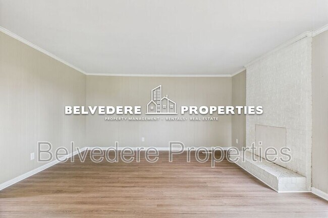Building Photo - 2913 Wildwood Dr