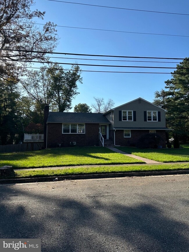 Building Photo - 2 S Shirley Ave