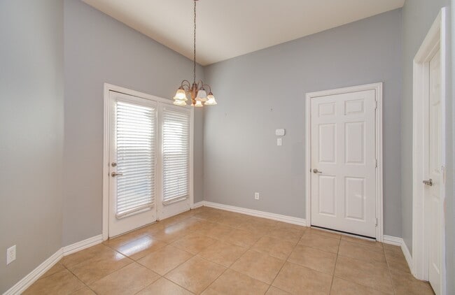 Building Photo - 9106 Sunlight Oak Ln