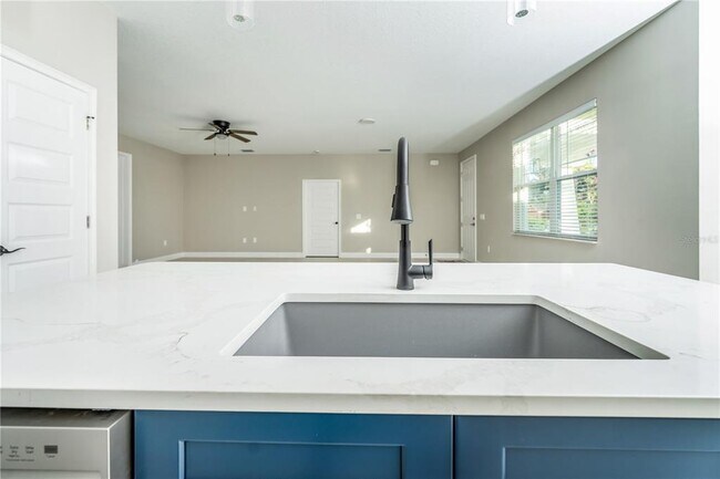 Building Photo - 1011 Johnston Rd SE