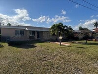 Building Photo - 344 SW 80th Ave