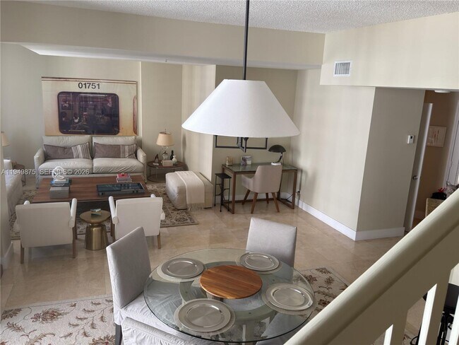 Building Photo - 701 Brickell Key Blvd