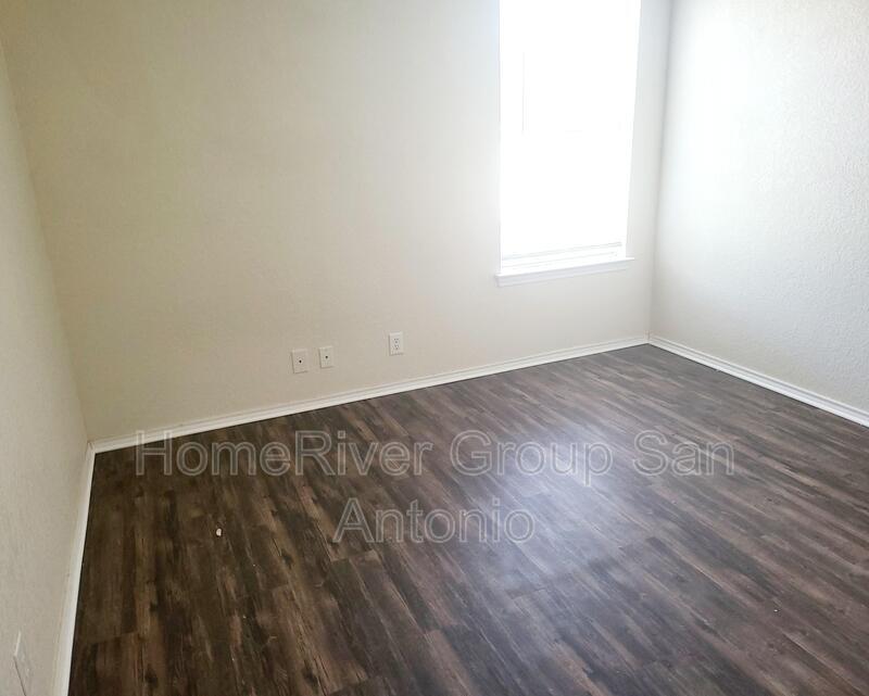 Building Photo - 8015 Thicket Pass