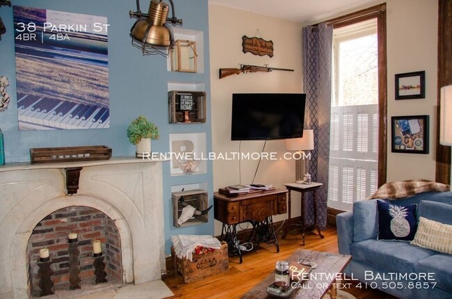 Building Photo - 38 Parkin St