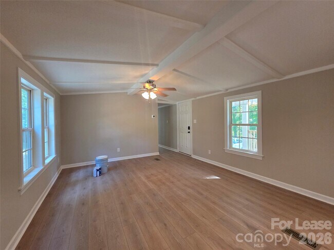 Building Photo - 1361 Regal Oaks Ln