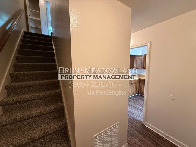 Building Photo - 9116 Parktop Ln NW