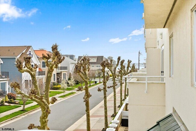 Building Photo - 7701 Atlantic Ave