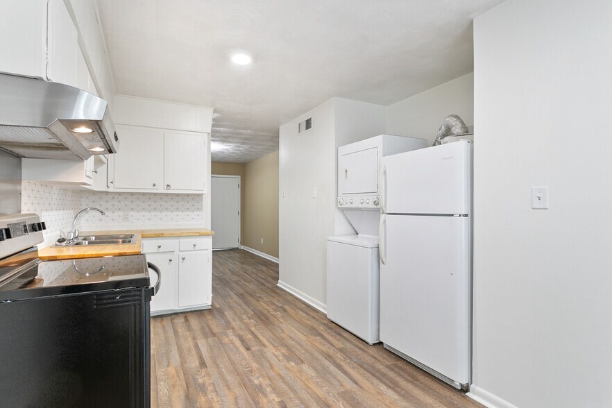 Building Photo - 2904 Windsor Ave