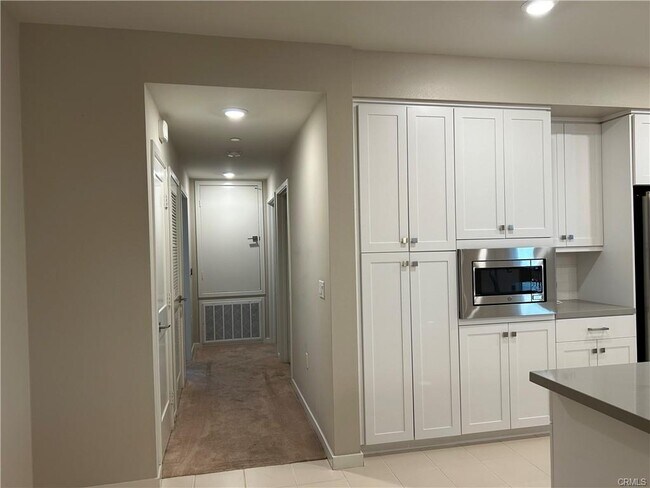 Building Photo - 202 Tribeca