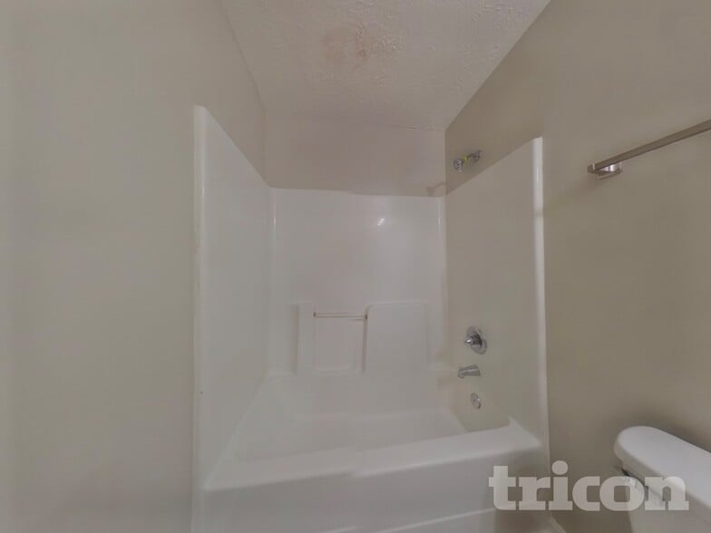 Building Photo - 5733 Partin Ln