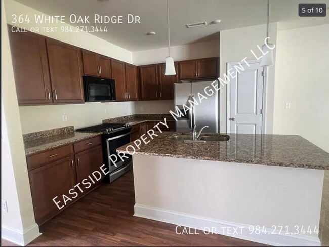Building Photo - 364 White Oak Ridge Dr
