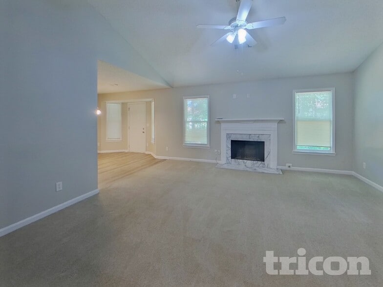 Building Photo - 3560 TraddSprings Way