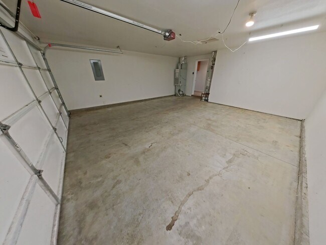 Building Photo - 910 Arrow Leaf Ave
