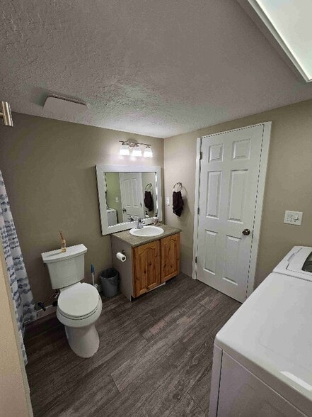 Building Photo - 1555 E 1100 S