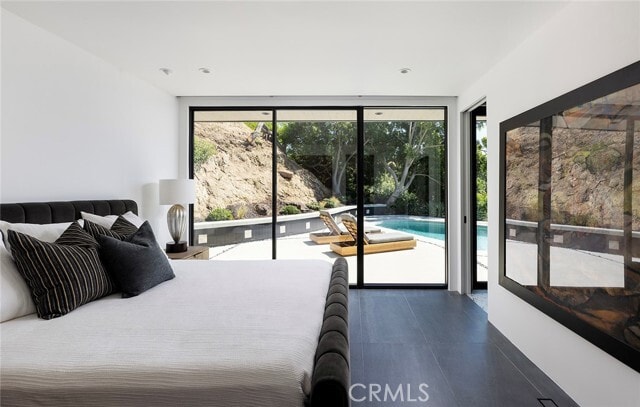 Building Photo - 9015 Alto Cedro Dr