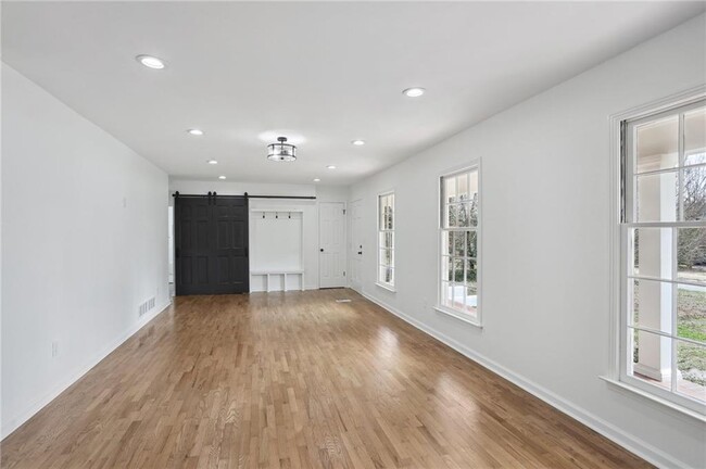 Building Photo - 262 Atwood Dr NW
