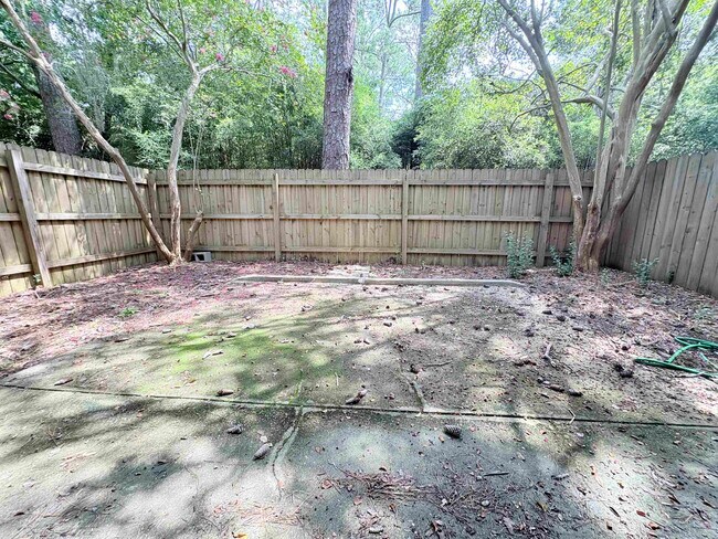 Building Photo - 1403 Stone Rd