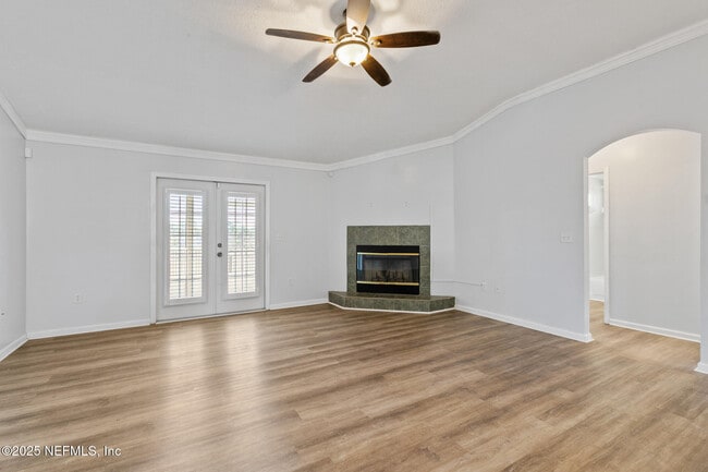 Building Photo - 3265 Woodglen Dr