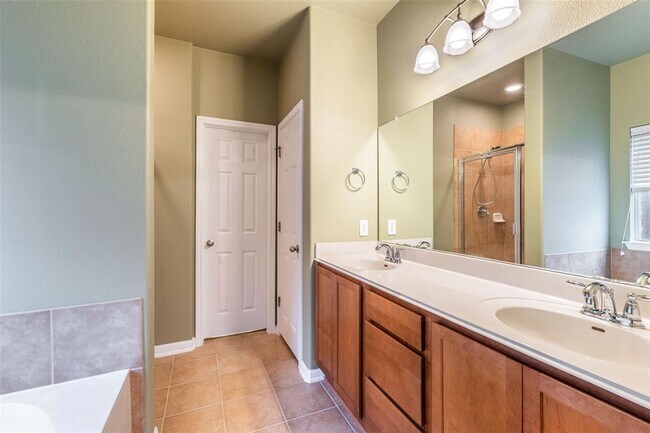 Building Photo - 1317 Sundrop Cove