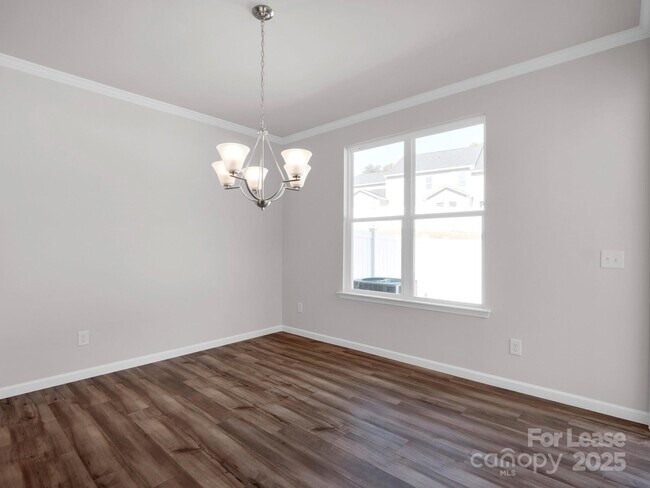 Building Photo - 6147 Snowy Egret Ave