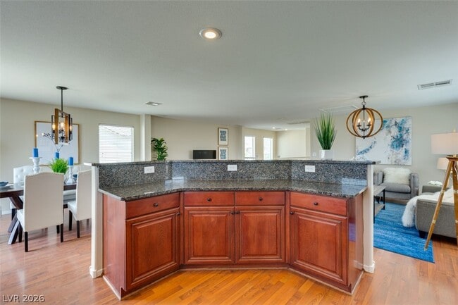 Building Photo - 304 Windsor Ridge Ave