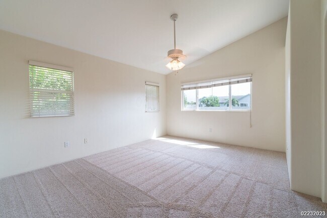 Building Photo - 3br/2.5 ba Single Family Home in Ocean Pointe