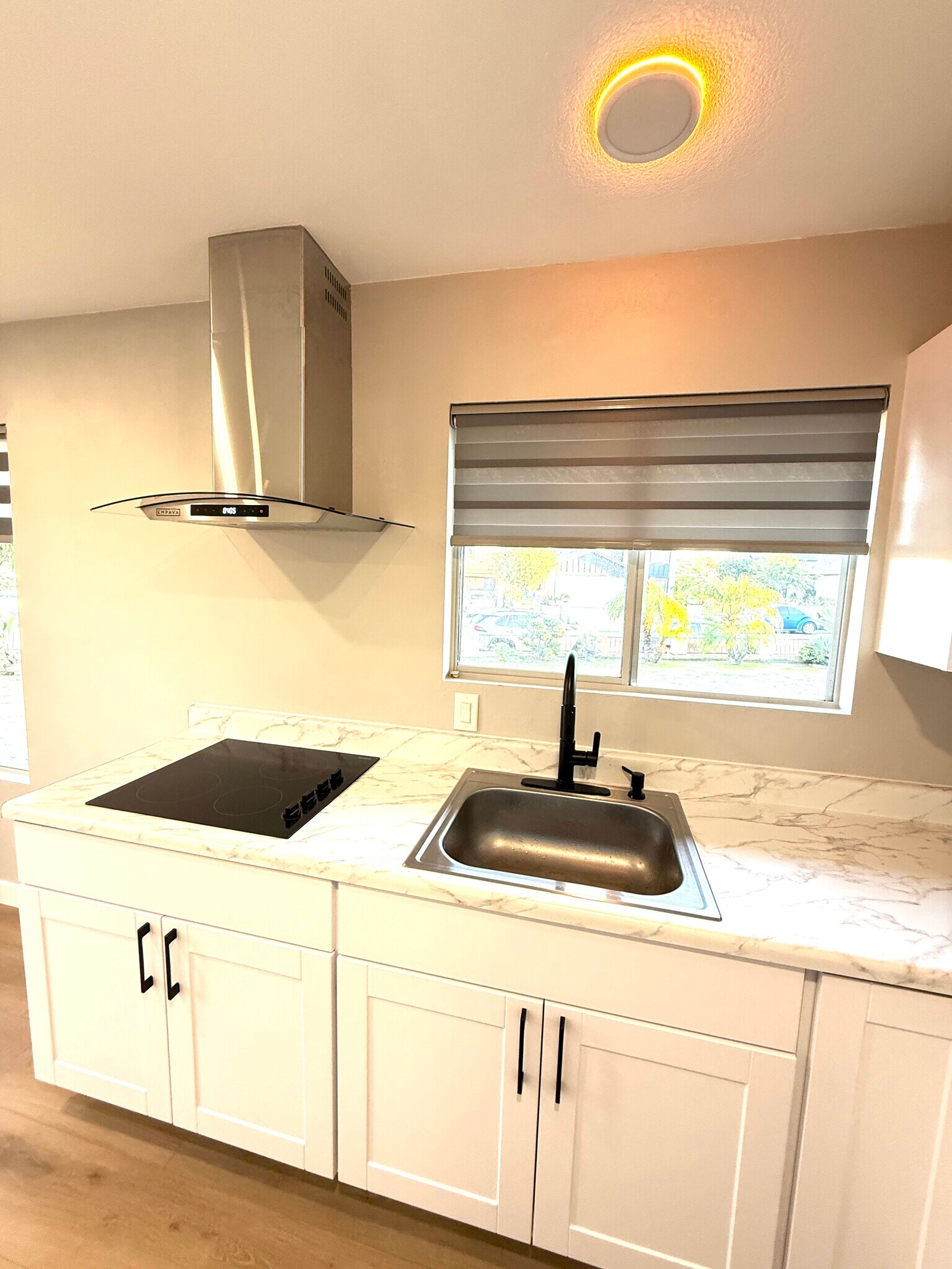 Building Photo - 6186 Daisy Pl