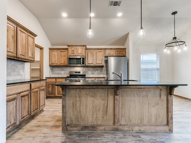 Building Photo - 3421 Pagoda Pead Dr