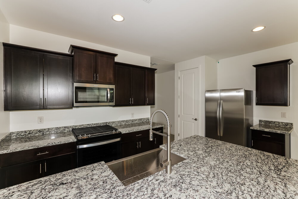 Building Photo - 4417 S 110th Ave
