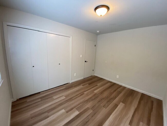 Building Photo - 739 Taylor St