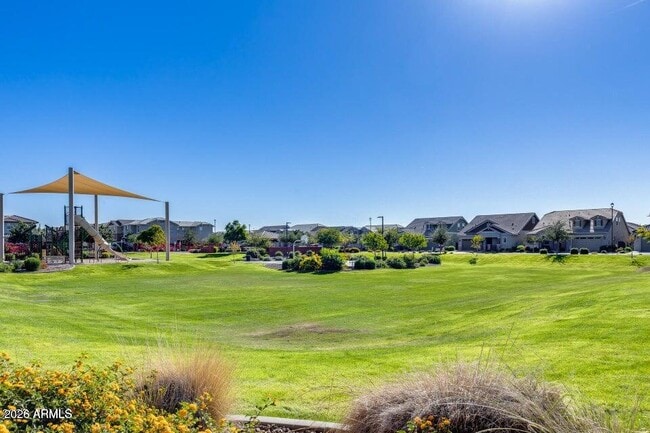 Building Photo - 2661 S Olympic Dr