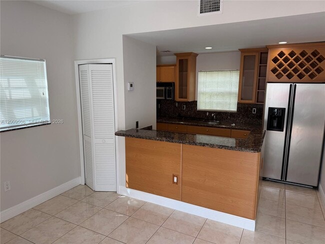 Building Photo - 533 Minorca Ave