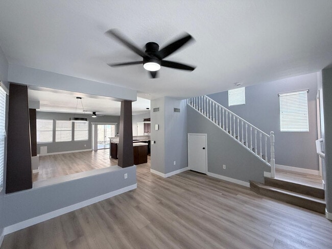 Building Photo - 3028 W Cavalry Dr