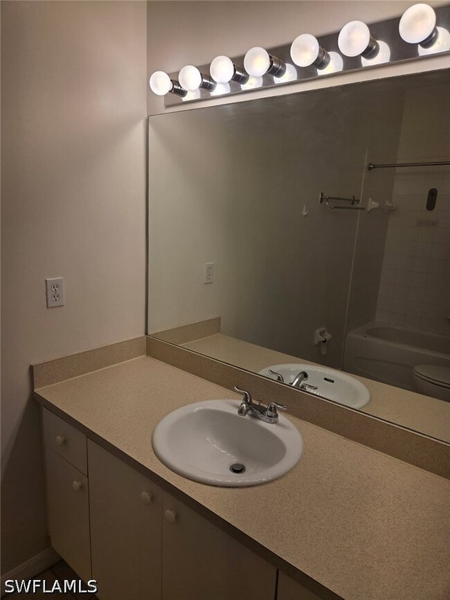 Building Photo - 15417 Bellamar Cir