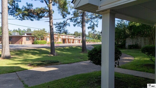 Building Photo - 701 Kiroli Rd