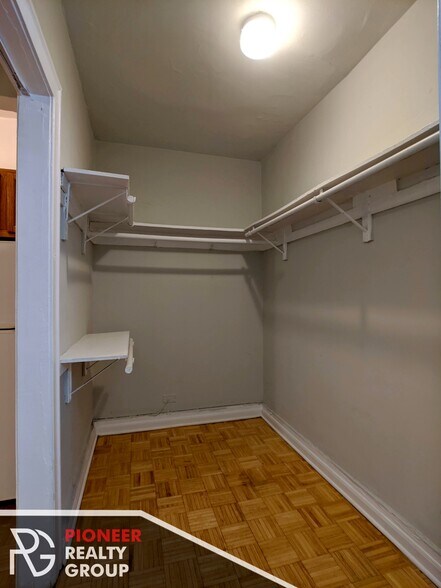 Building Photo - 705 W Belmont Ave