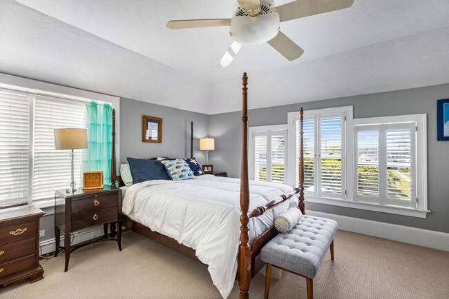 Building Photo - 15 Sheldon Rd