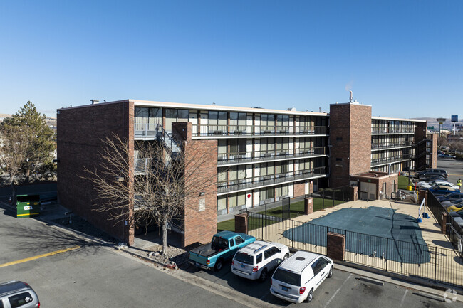 Building Photo - Siegel Suites 7th Street